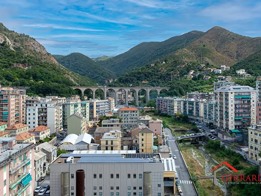 Immagine 39 di Trilocale in vendita  in Via Chiaravagna 28 a Genova