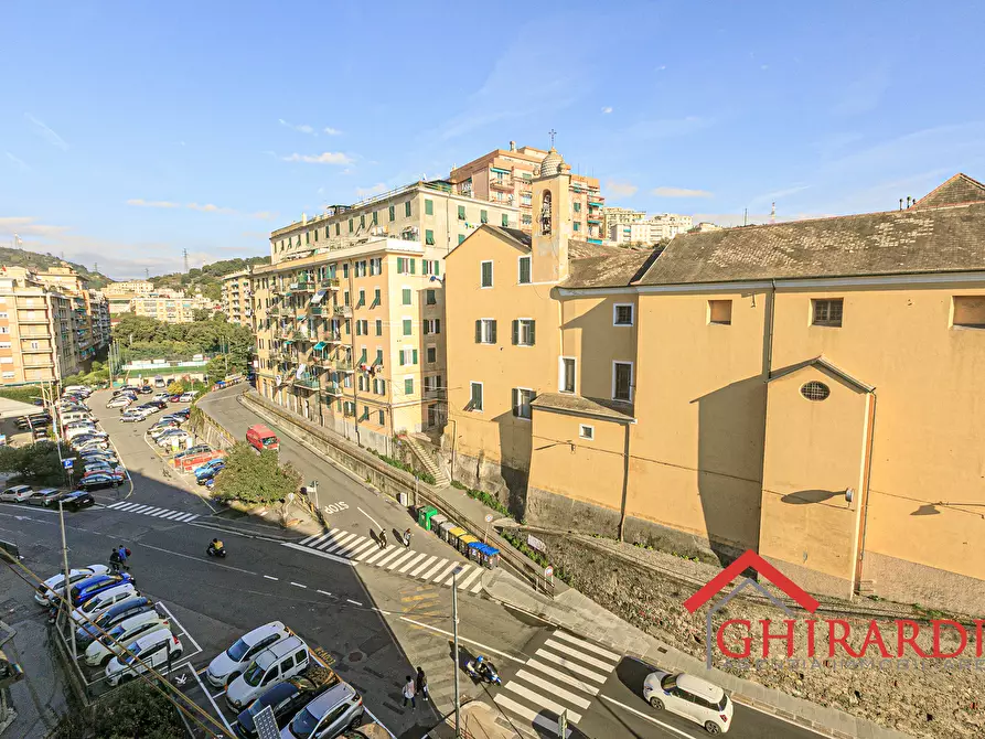 Immagine 27 di Trilocale in vendita  in VIA CHIARAVAGNA 7 a Genova