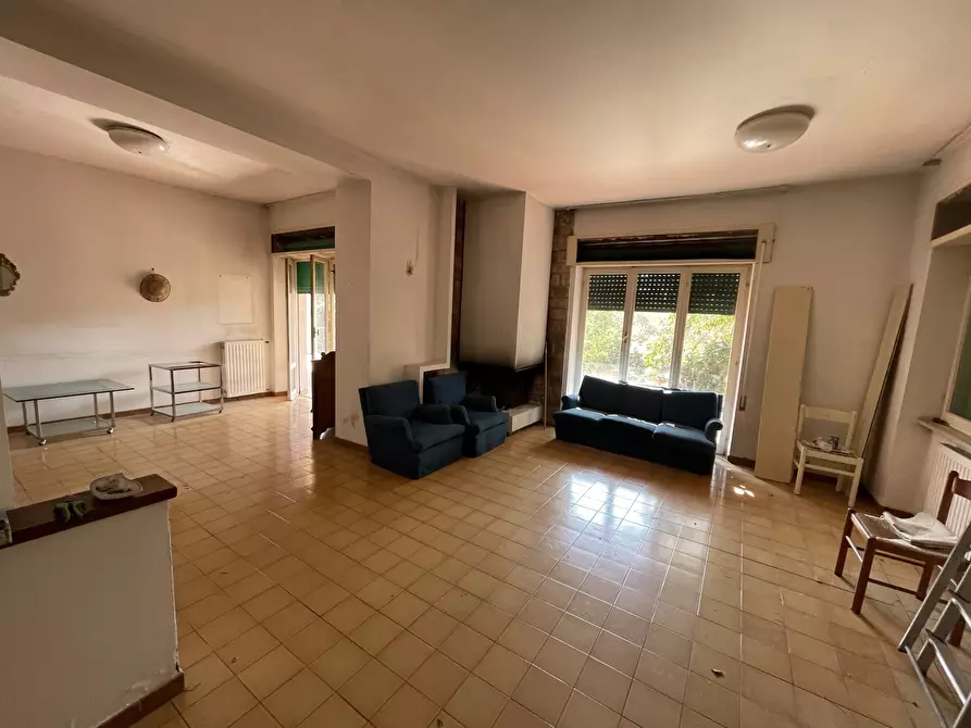 Immagine 5 di Quadrilocale in vendita  in VIA LOMBARDIA 86 a Nettuno