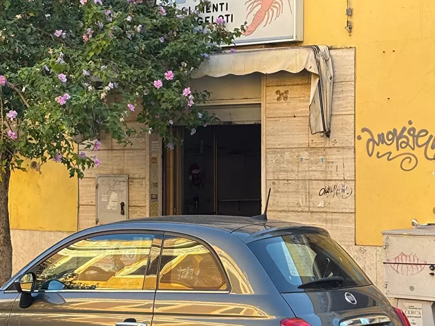 Immagine 13 di Locale commerciale in vendita  in Via Vittorio Veneto 43 a Nettuno