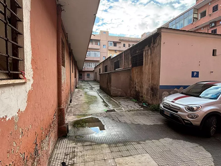 Immagine 4 di Magazzino in vendita  in Via Alfredo Baccarini 13 a Nettuno