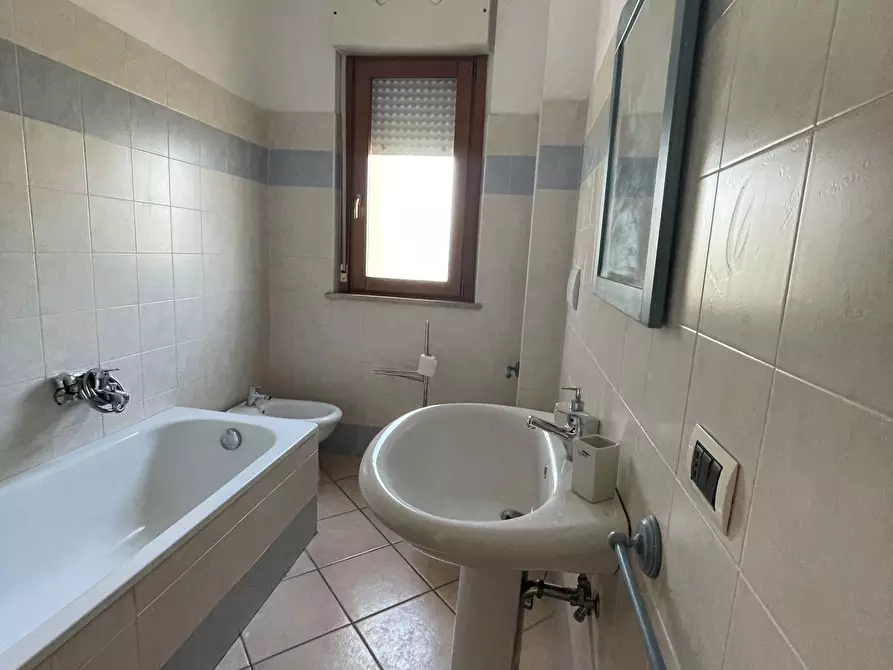 Immagine 16 di Trilocale in vendita  in Via del Parco 3 a Nettuno