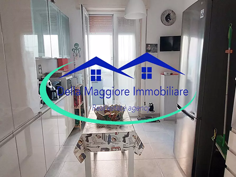 Immagine 42 di Appartamento in vendita  in via delle abetelle a Livorno