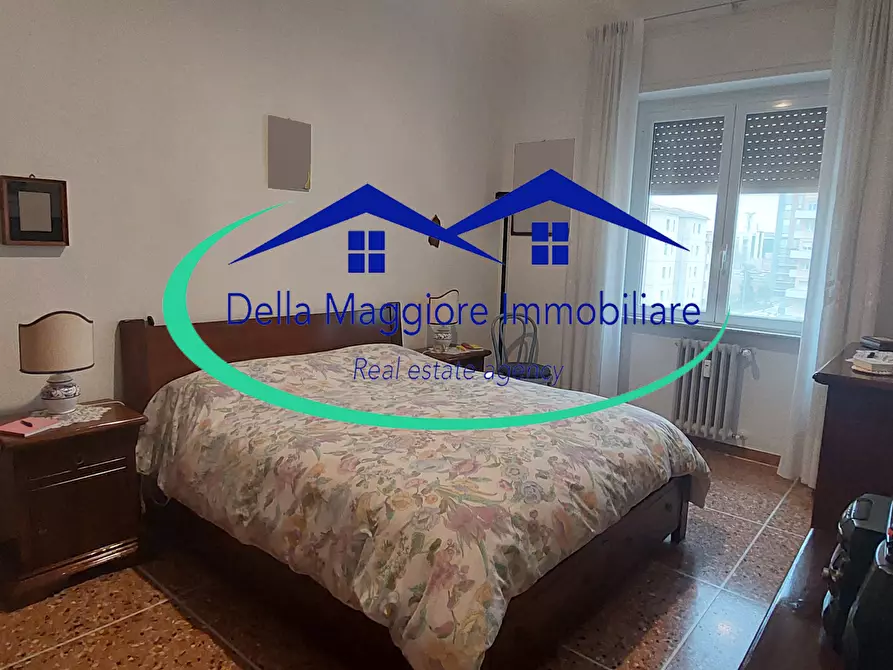 Immagine 12 di Appartamento in vendita  in via Ascoli a Livorno