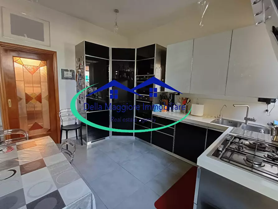 Immagine 14 di Appartamento in vendita  a Livorno