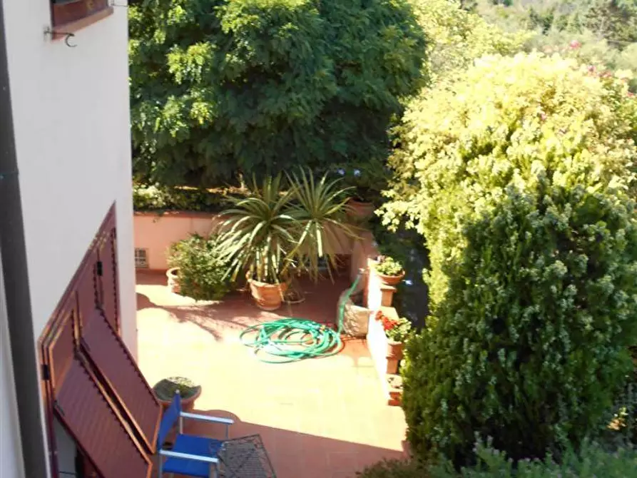 Immagine 4 di Casa indipendente in vendita  a Livorno