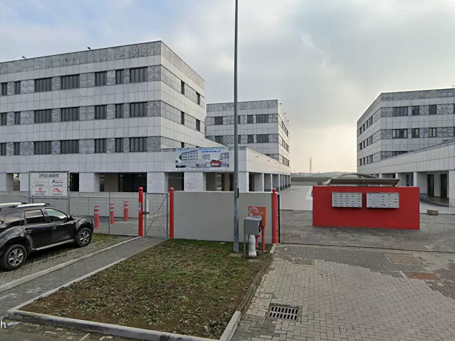 Immagine 15 di Ufficio in vendita  a Parma