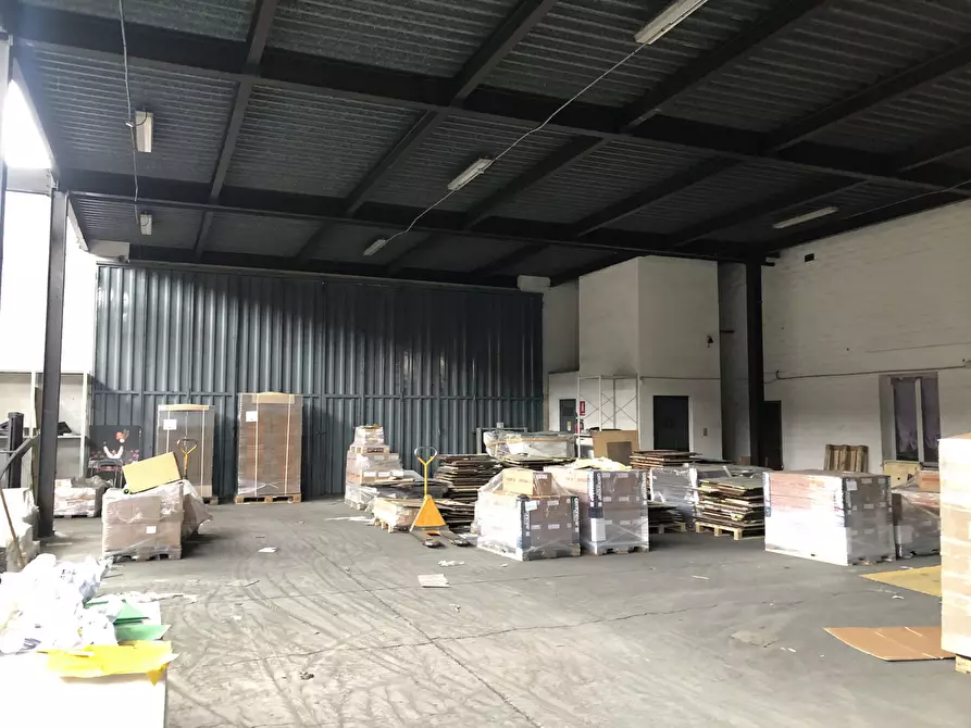 Immagine 8 di Attività artigianale in vendita  a Collecchio