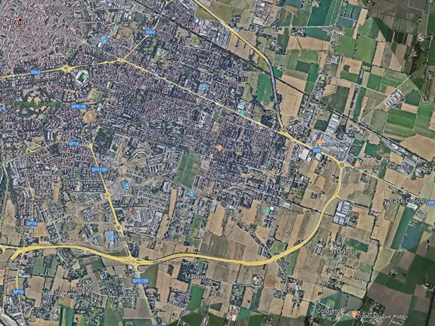 Immagine 2 di Attività artigianale in vendita  a Parma