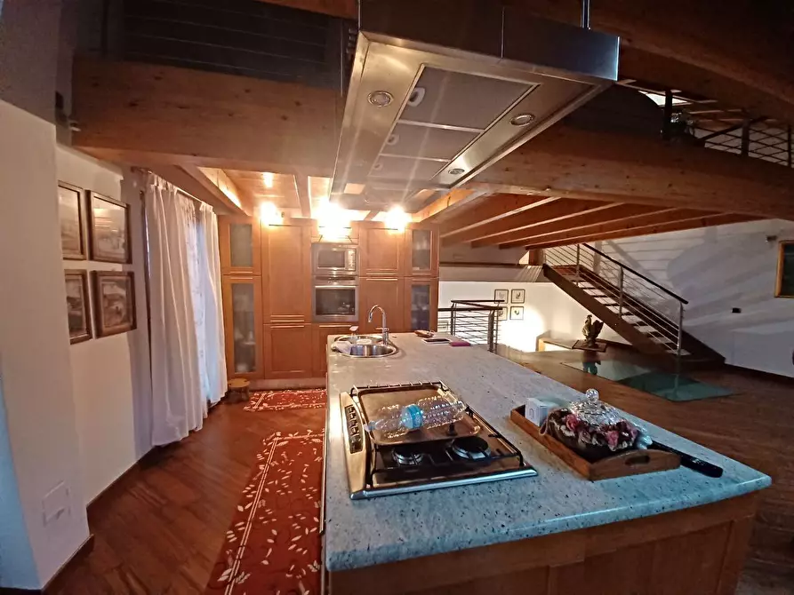 Immagine 7 di Quadrilocale in affitto  a Trento