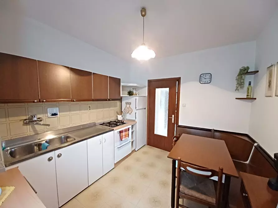 Immagine 25 di Quadrilocale in affitto  a Trento