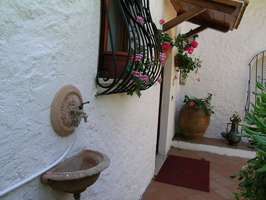 Immagine 8 di Porzione di casa in vendita  in Via delle Rose a Numana