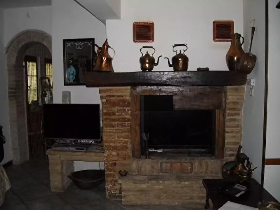 Immagine 27 di Villa in vendita  in VIA chiaravallese a Osimo