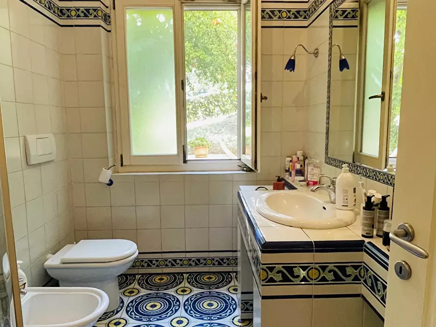 Immagine 30 di Rustico / casale in vendita  in san savino a Montecosaro