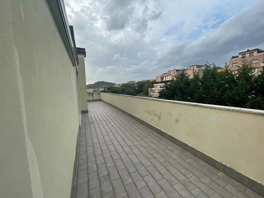 Immagine 20 di Attico in vendita  in via aldo moro a Osimo