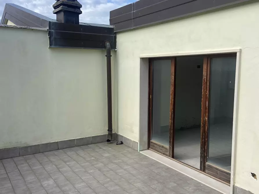 Immagine 11 di Attico in vendita  in via aldo moro a Osimo