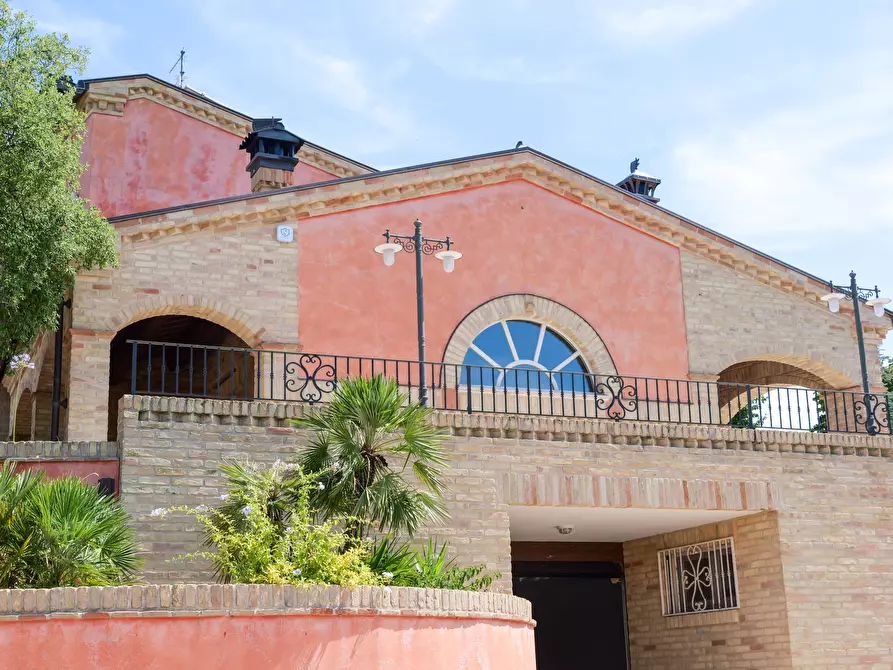 Immagine 45 di Villa in vendita  in Via Passarini a Recanati