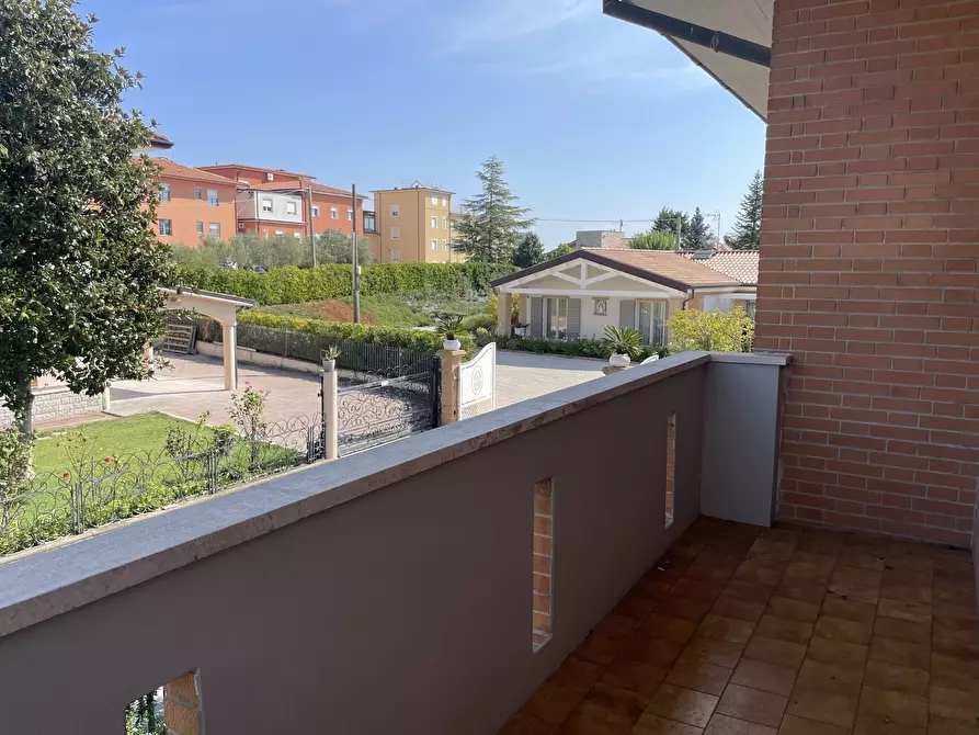 Immagine 6 di Villa in vendita  in Via Cagiata a Osimo