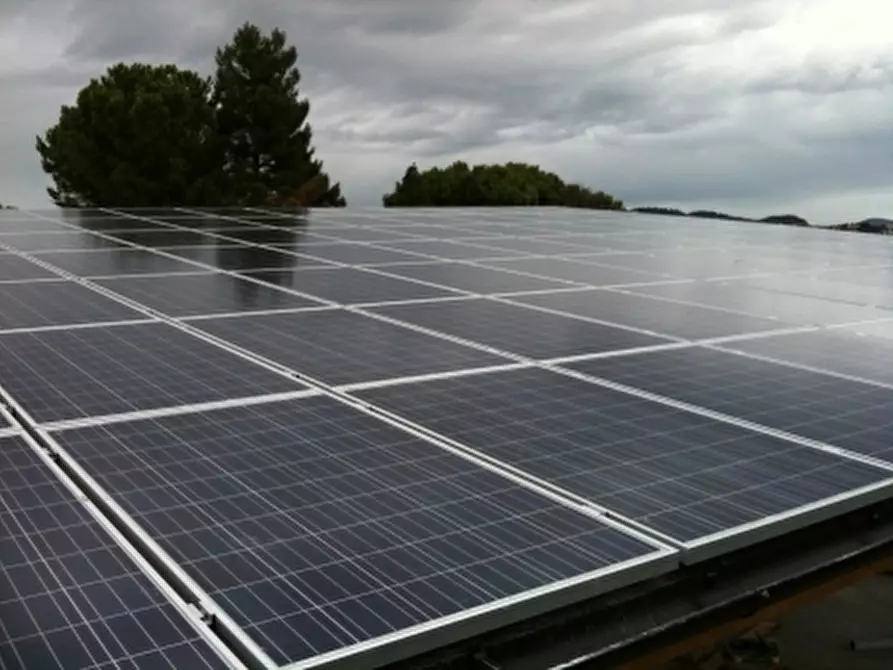 Immagine 23 di Villa in vendita  in VIA CHIARAVALLESE a Osimo