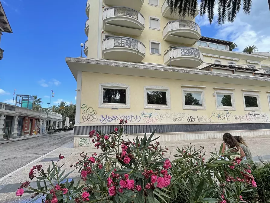 Immagine 1 di Quadrilocale in vendita  in Viale Bruno Buozzi a San Benedetto Del Tronto