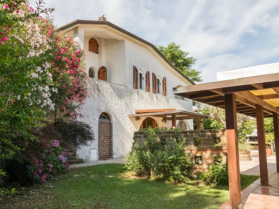 Immagine 20 di Villa in affitto  in Via ISCHIA a Numana