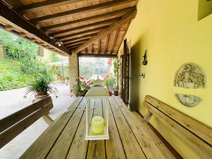 Immagine 16 di Villa in vendita  in VIA CHIARAVALLESE a Osimo