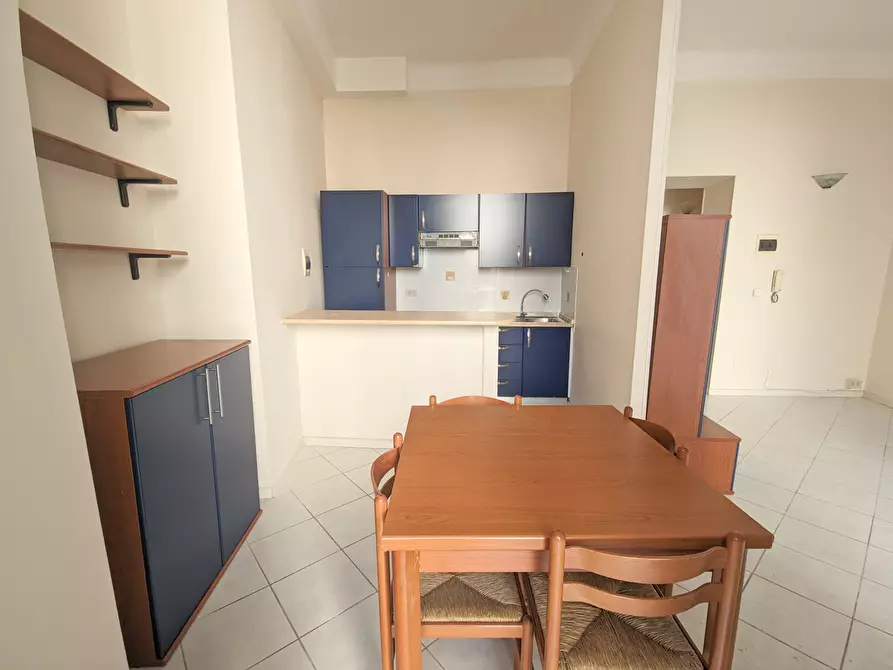 Immagine 4 di Bilocale in vendita  in Via Zeffiro Massa 84 a San Remo