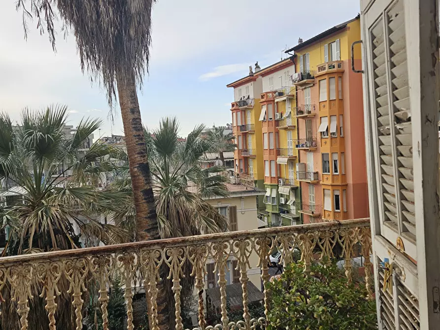 Immagine 9 di Pentalocale in vendita  in Via Garibaldi 97 a San Remo