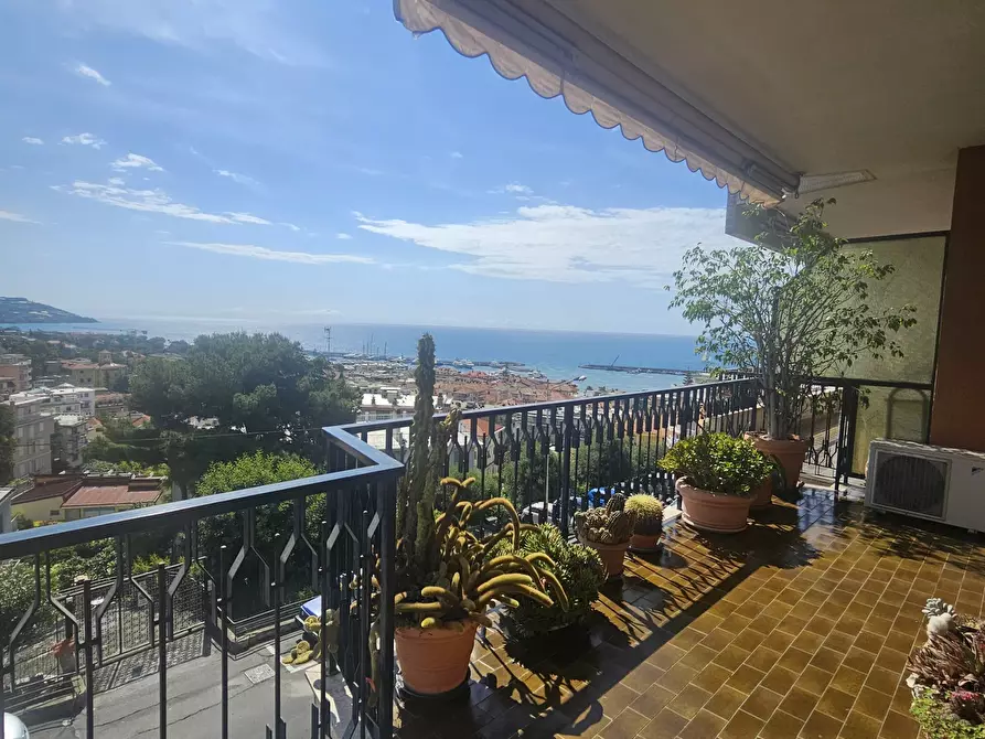 Immagine 22 di Pentalocale in vendita  in Via Borea 63 a San Remo