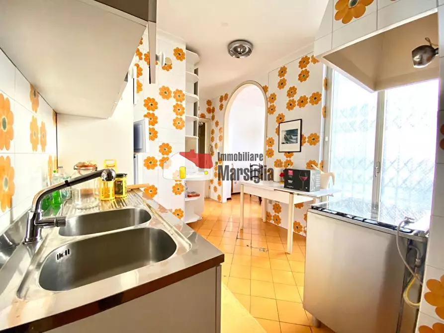 Immagine 8 di Quadrilocale in vendita  in Via Nuvoloni a San Remo