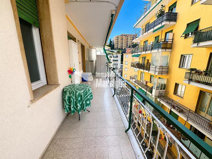 Immagine 1 di Trilocale in vendita  in Via Martiri della Libertà 139 a San Remo