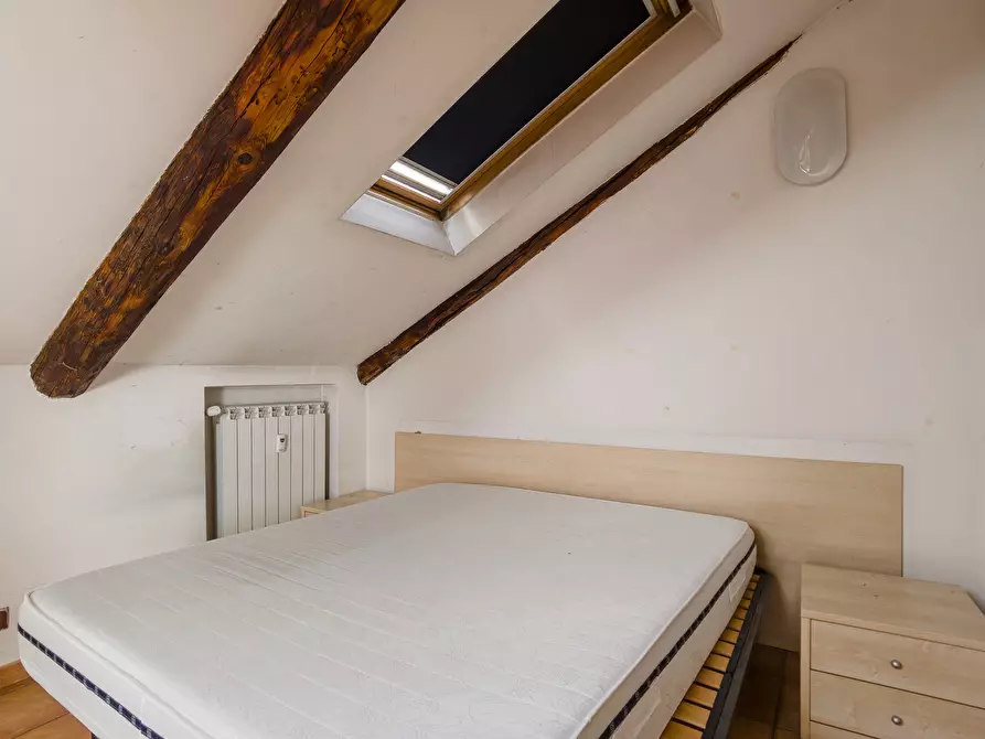 Immagine 11 di Bilocale in vendita  in Via Moretta a Torino