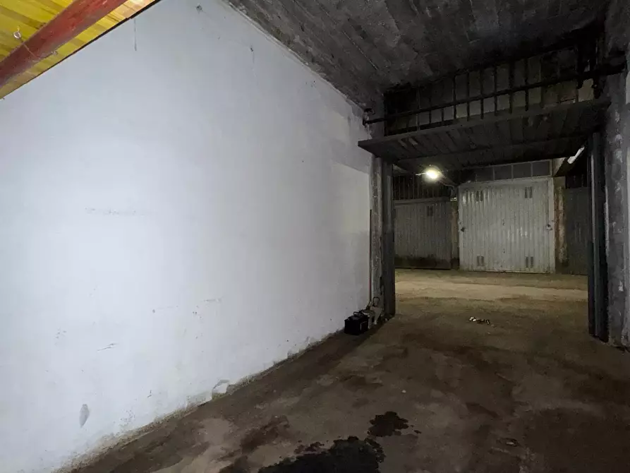 Immagine 6 di Garage in vendita  in Via Forlì a Torino