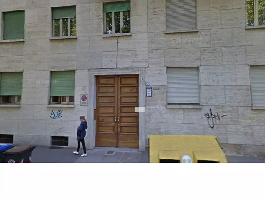 Immagine 3 di Garage in vendita  in Corso Regina Margherita a Torino