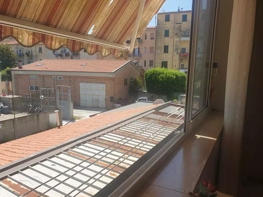 Immagine 5 di Quadrilocale in vendita  a Livorno
