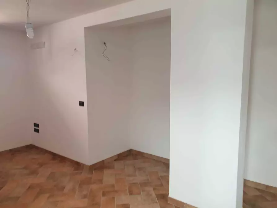 Immagine 10 di Villa in vendita  a Livorno