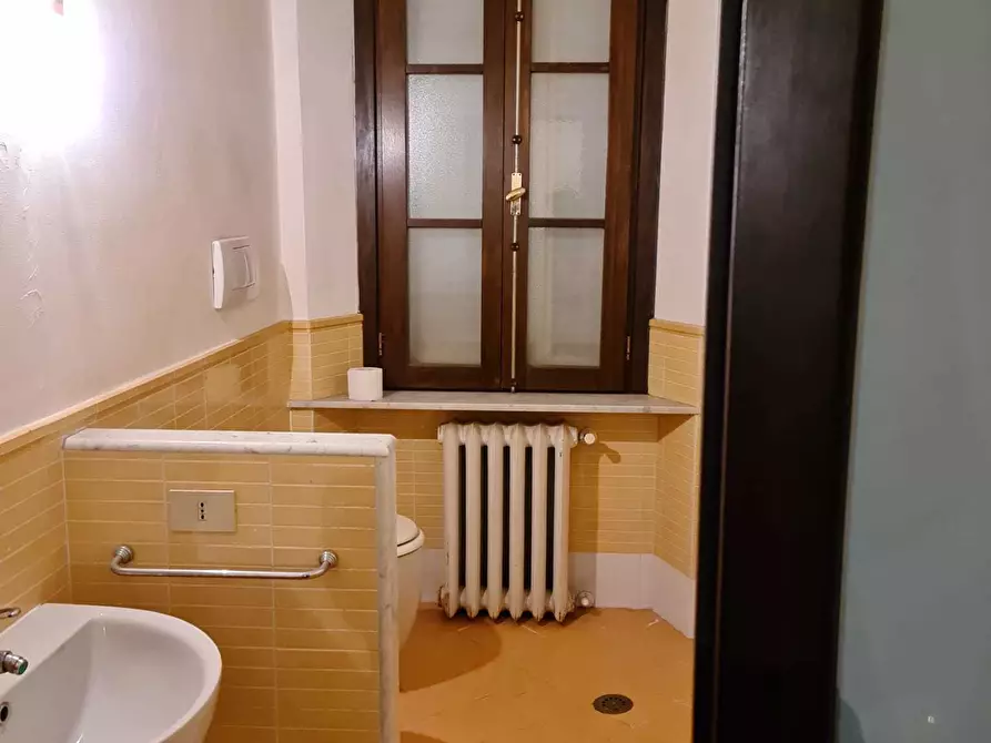 Immagine 3 di Appartamento in vendita  a Livorno
