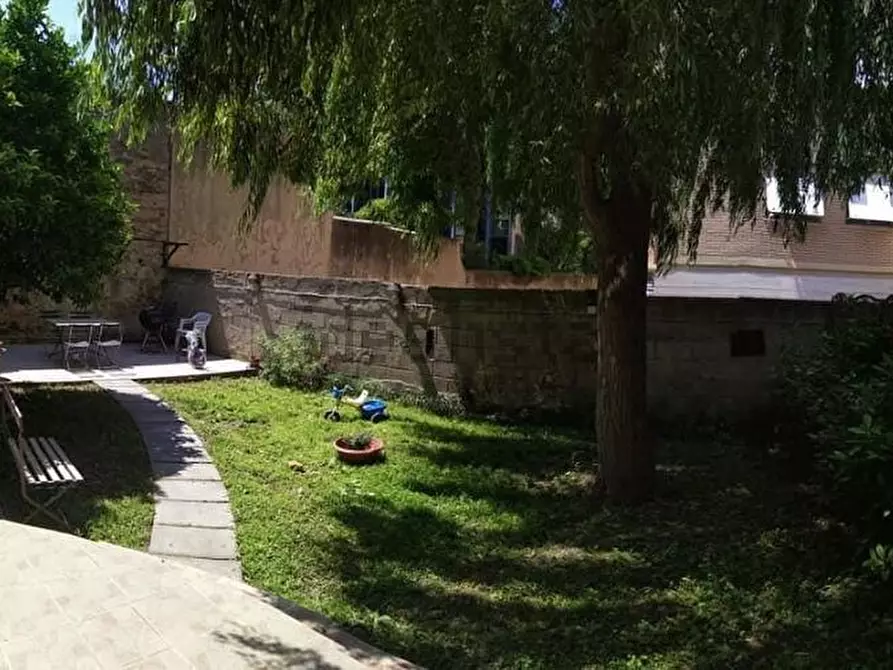 Immagine 2 di Trilocale in vendita  a Livorno