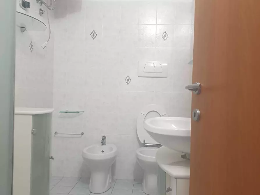 Immagine 19 di Appartamento in vendita  a Livorno