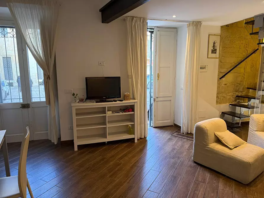 Immagine 9 di Casa indipendente in vendita  in Piazzetta dei Longobardi 2 a Lecce
