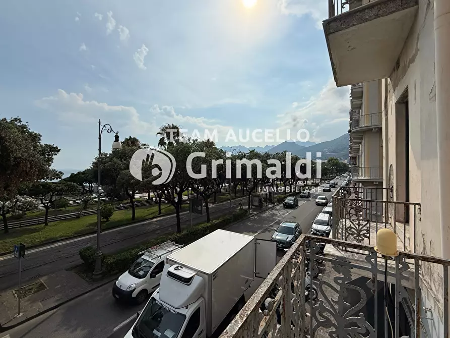 Immagine 22 di Appartamento in vendita  in Corso Giuseppe Garibaldi 167 a Salerno