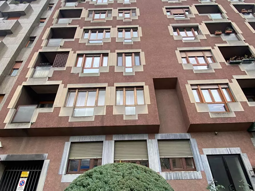 Immagine 23 di Quadrilocale in vendita  in Viale Paolo Onorato Vigliani 13 a Milano