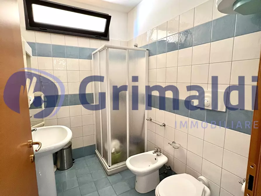 Immagine 37 di Bilocale in vendita  in Via Edoardo de Candia 39 a Lecce