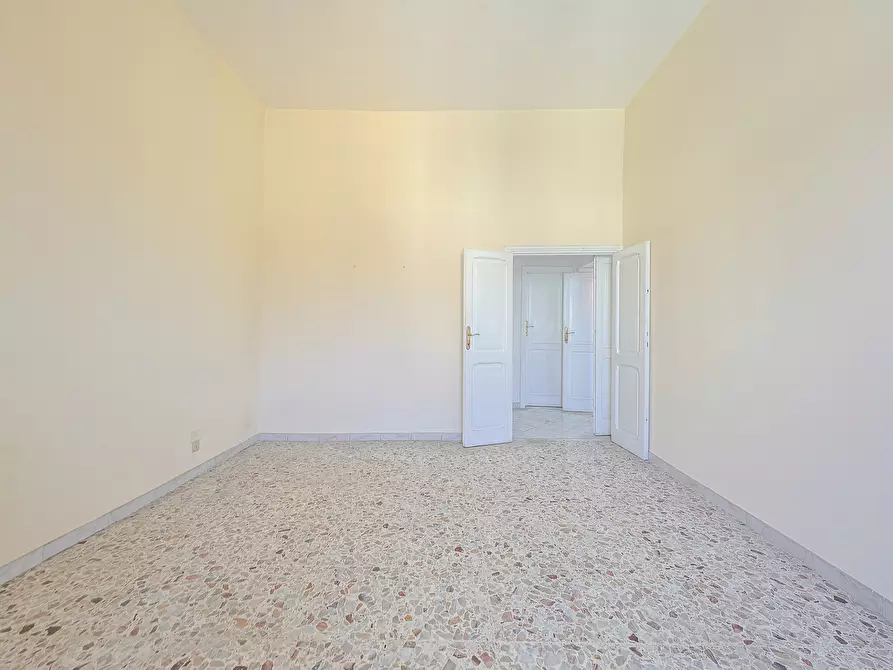 Immagine 15 di Quadrilocale in vendita  in Corso Vittoria Colonna 56 a Marino