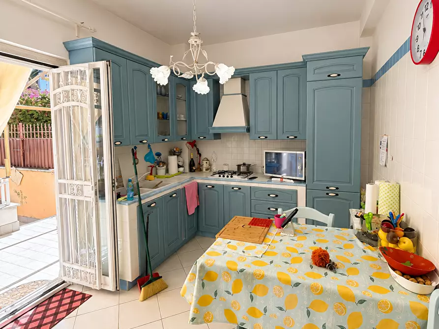 Immagine 4 di Casa indipendente in vendita  in Piazza Salvo D'Acquisto 9 a Anzio