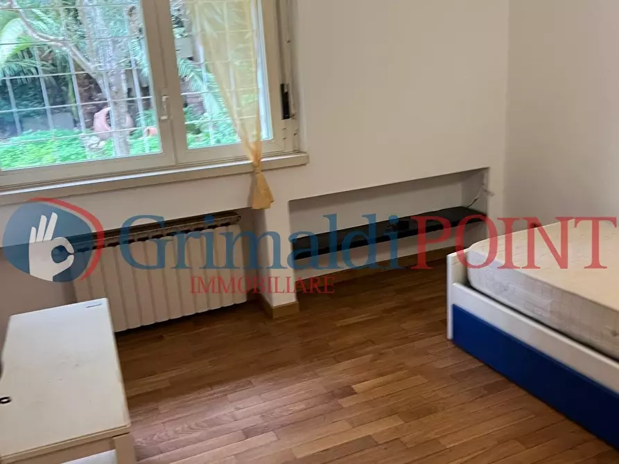 Immagine 6 di Appartamento in vendita  in VIA PROUST a Roma