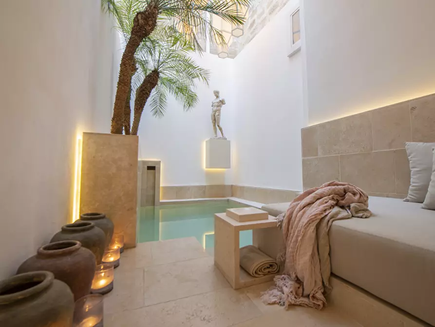 Immagine 109 di Casa indipendente in vendita  in Via Roberto Caracciolo 30 a Lecce