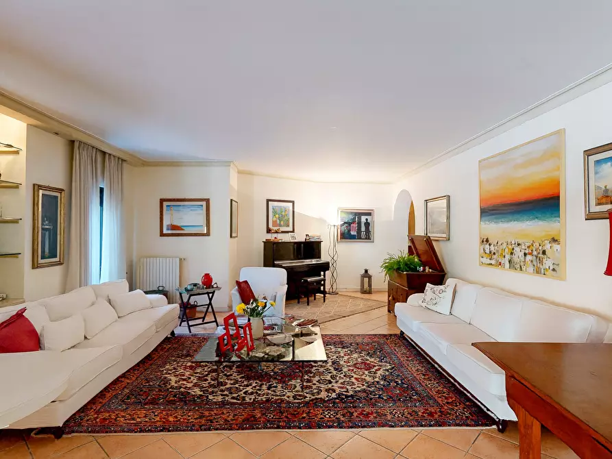 Immagine 59 di Villa in vendita  in Via Venosa 5 a Lecce