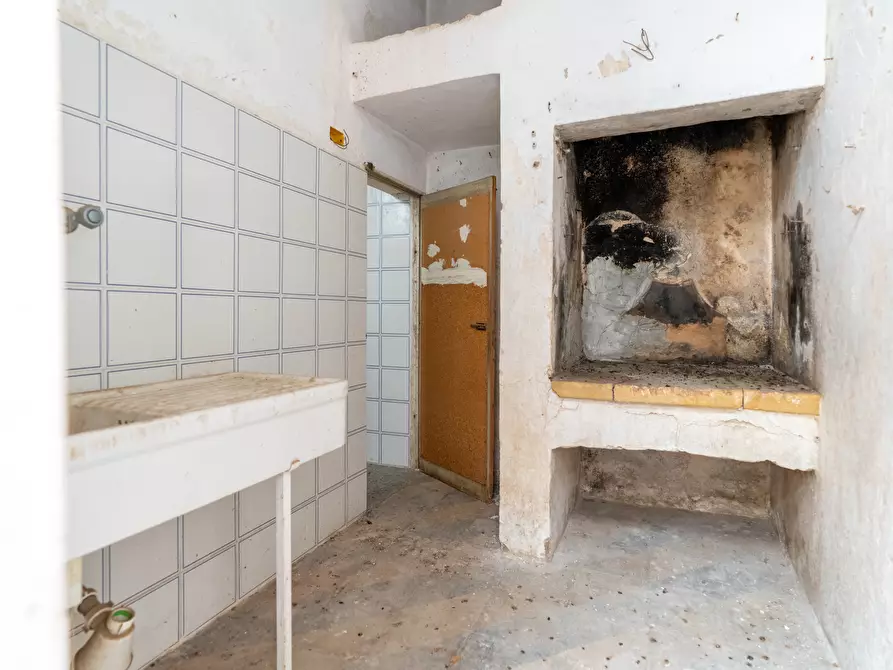 Immagine 22 di Palazzo in vendita  in Via Giacomo Matteotti a Nardo'