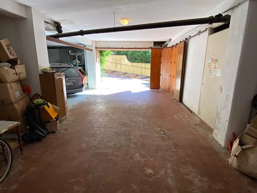 Immagine 5 di Garage in vendita  in VIA PEGASO 2 a Anzio